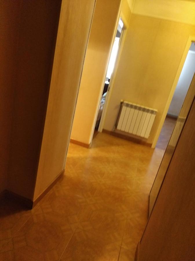 3 Room Apartment In Small Center Of Erévan Extérieur photo
