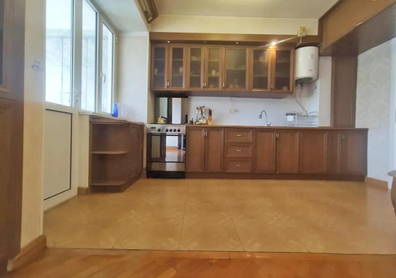 3 Room Apartment In Small Center Of Erévan Extérieur photo