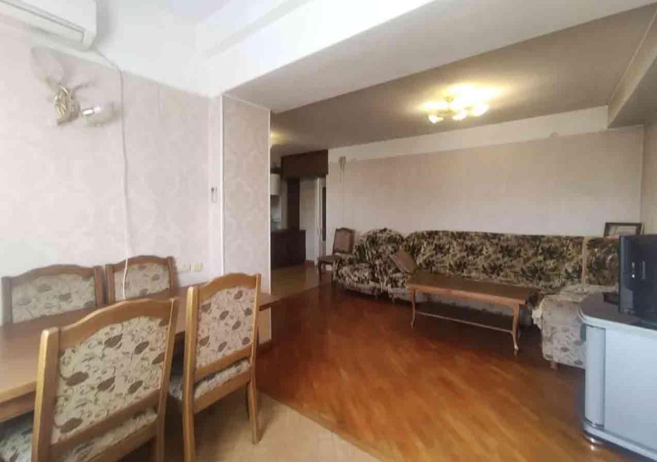 3 Room Apartment In Small Center Of Erévan Extérieur photo